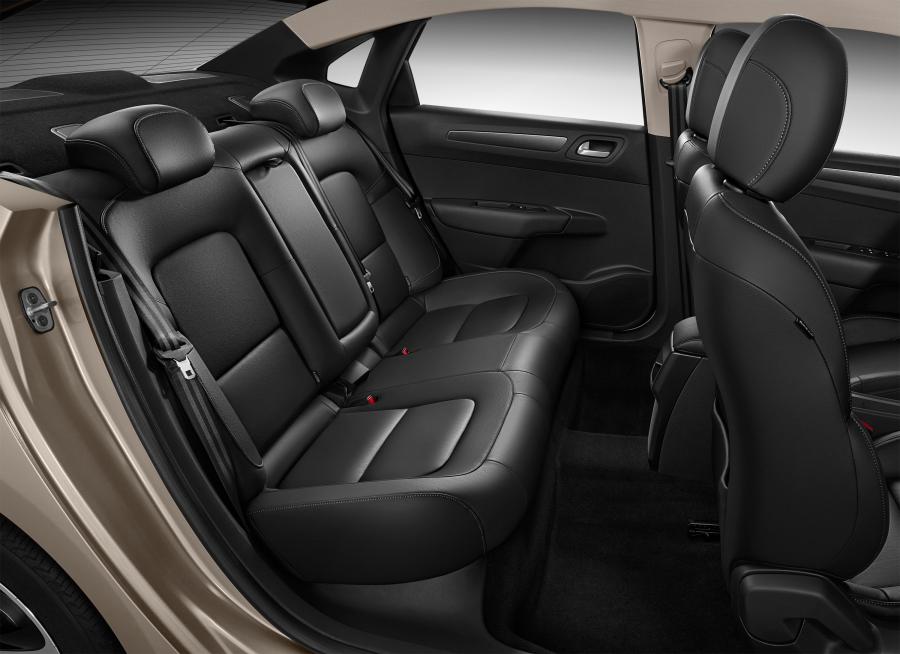  Citroen C4 Sedan 2015 года  (фото 6 из 20)